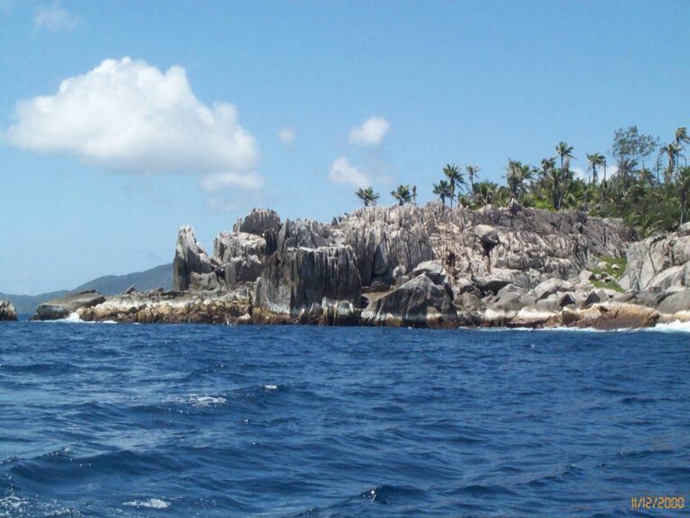 Seychelles 2000 - Mariam 100 1176