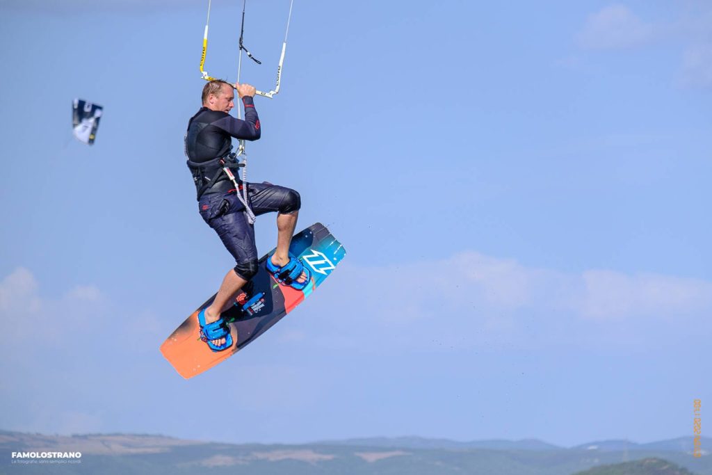 Simulazione Fujifilm eventi sportivi - Punta Trettu Kite 01 Punta Trettu Kite 01