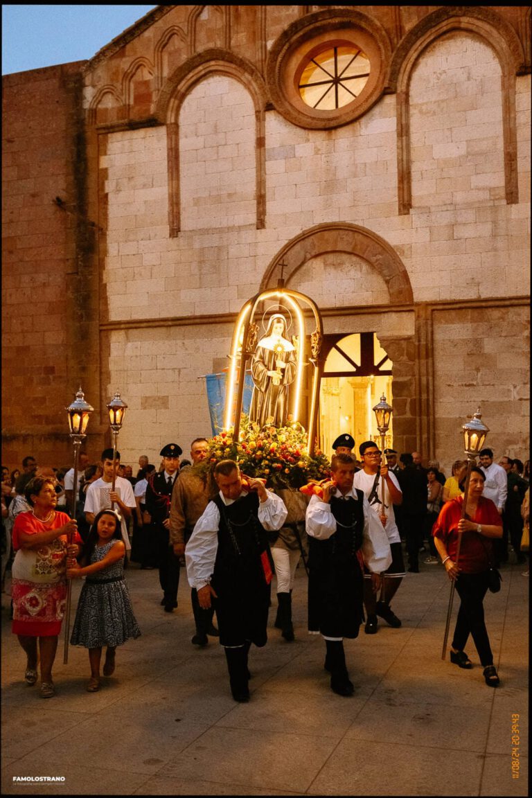 Festa Santa Chiara Iglesias per: Tradizioni