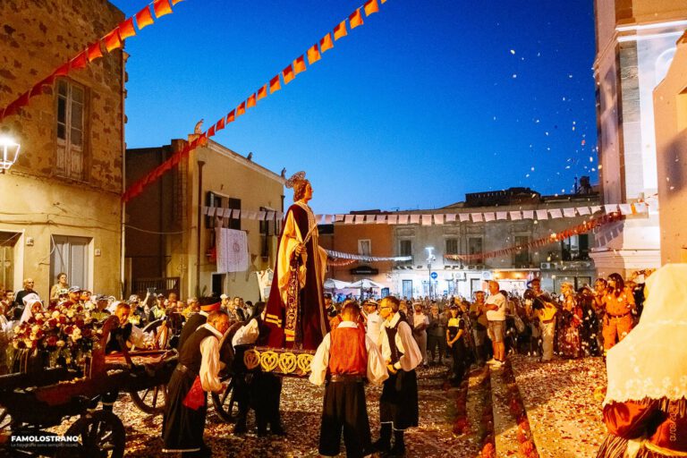 Processione di Sant'Antioco Martire per: Tradizioni