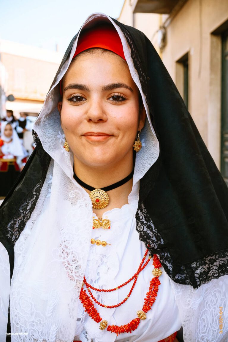 Processione di Sant'Antioco Martire per: Tradizioni