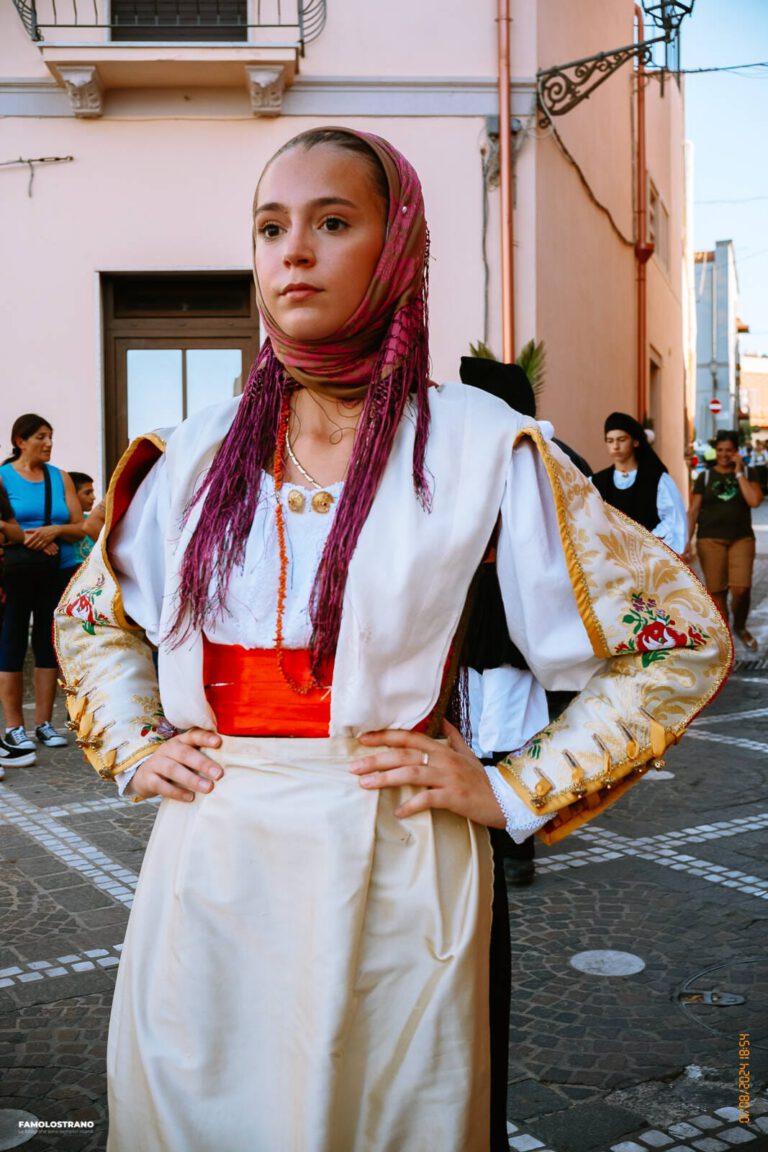 Processione di Sant'Antioco Martire per: Tradizioni