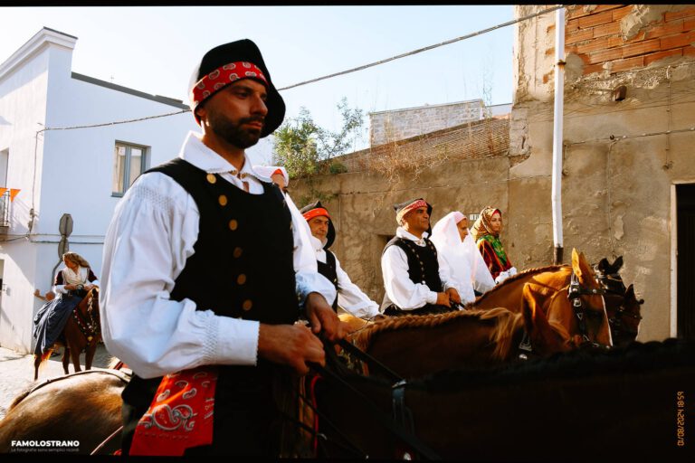Processione di Sant'Antioco Martire per: Tradizioni