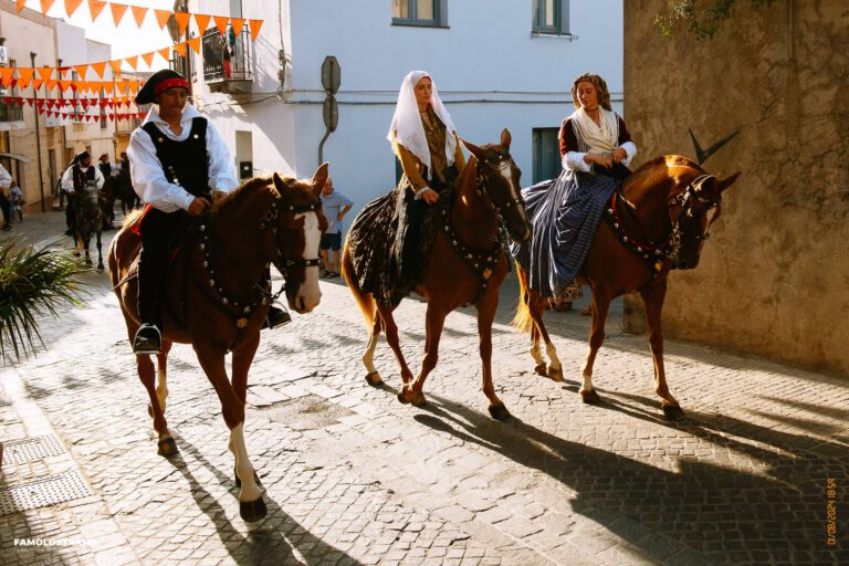 Processione di Sant'Antioco Martire per: Tradizioni