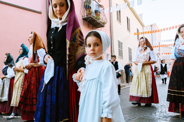 Processione di Sant'Antioco Martire per: Tradizioni