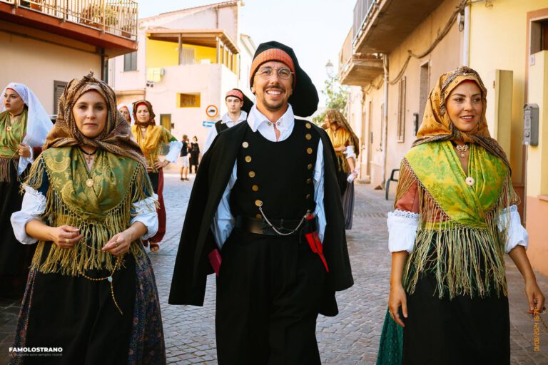 Processione di Sant'Antioco Martire per: Tradizioni