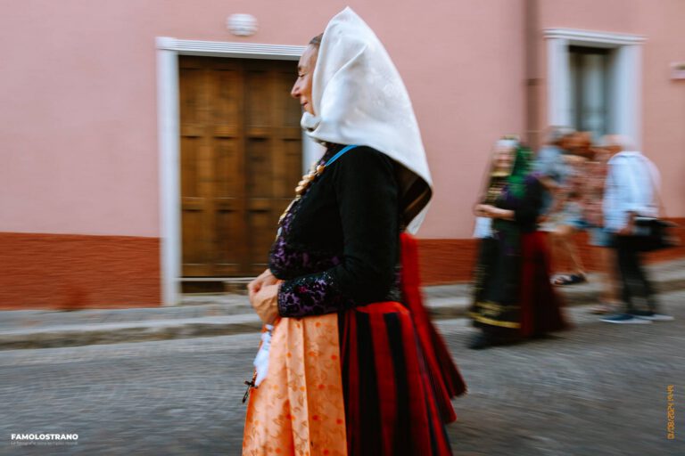 Processione di Sant'Antioco Martire per: Tradizioni