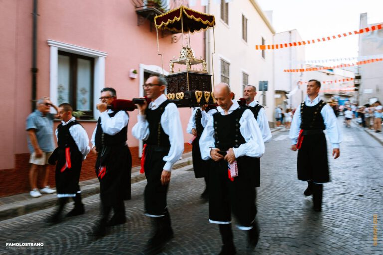 Processione di Sant'Antioco Martire per: Tradizioni