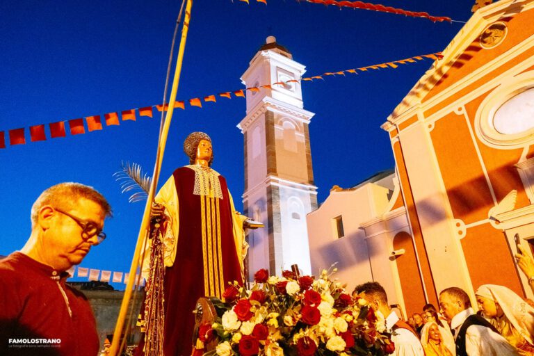 Processione di Sant'Antioco Martire per: Tradizioni