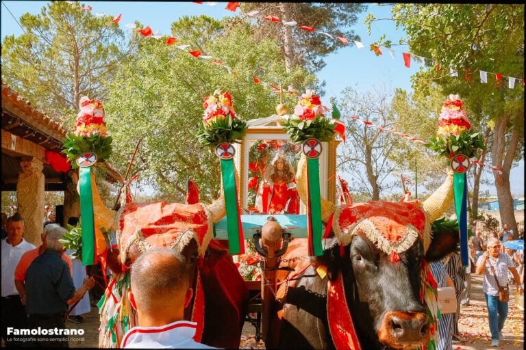 Processione di Santa Lucia a Monastir per: Tradizioni
