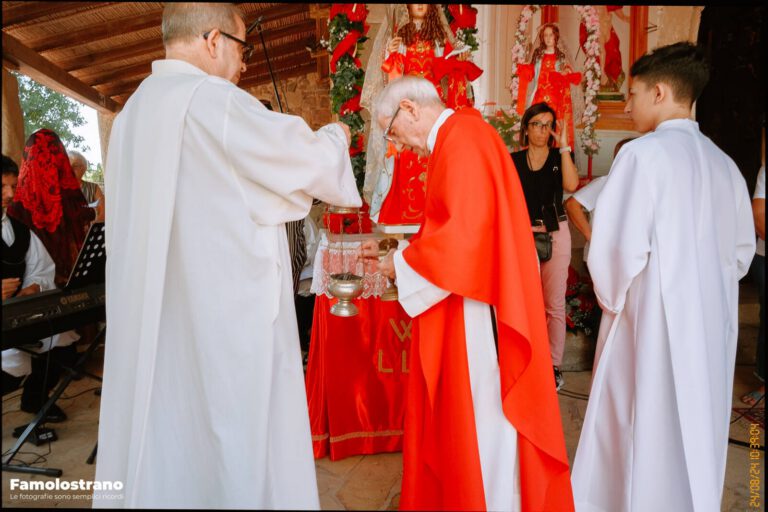 Processione di Santa Lucia a Monastir per: Tradizioni