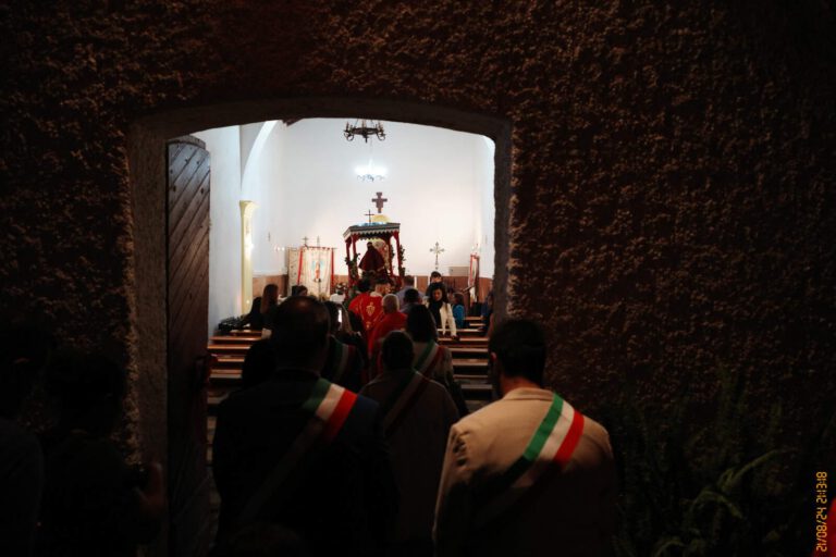 Processione Siliqua