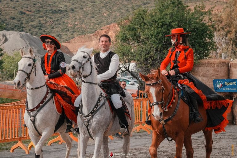 Carnevale a Sinnai Pentolaccia, luce e polvere