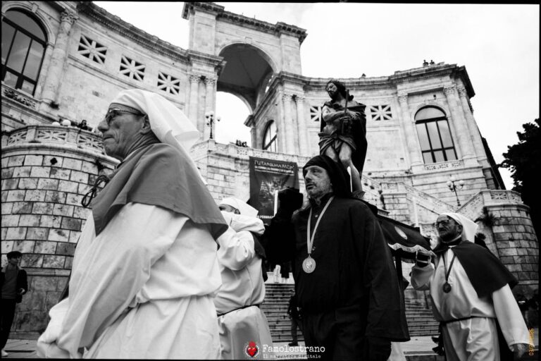 Processione dei Santi Misteri DSCF4142
