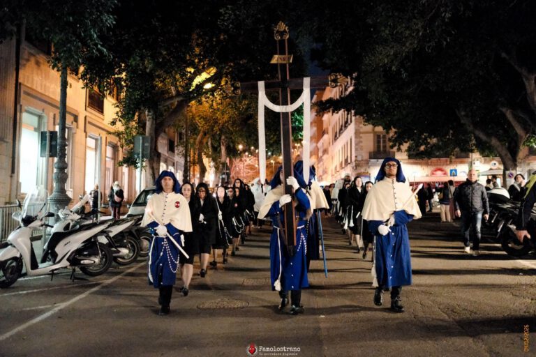 Giro delle sette Chiese. Processione con il Simulacro di Sant’Efisio DSCF4545
