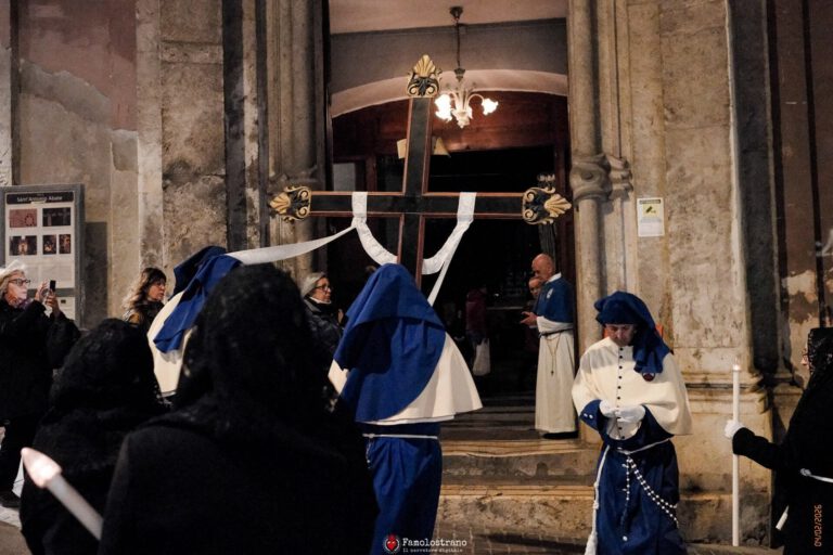 Giro delle sette Chiese. Processione con il Simulacro di Sant’Efisio DSCF4583