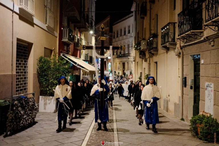 Giro delle sette Chiese. Processione con il Simulacro di Sant’Efisio DSCF4650