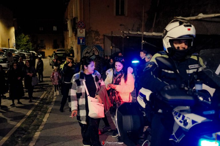 Giro delle sette Chiese. Processione con il Simulacro di Sant’Efisio DSCF4681