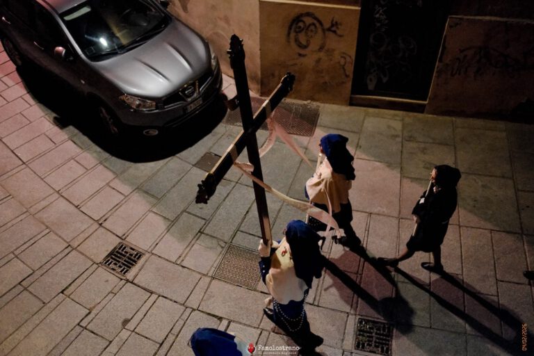 Giro delle sette Chiese. Processione con il Simulacro di Sant’Efisio DSCF4714