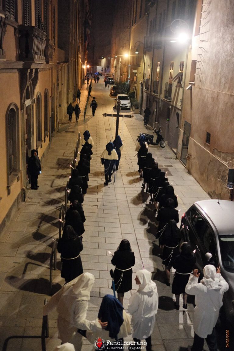 Giro delle sette Chiese. Processione con il Simulacro di Sant’Efisio DSCF4725