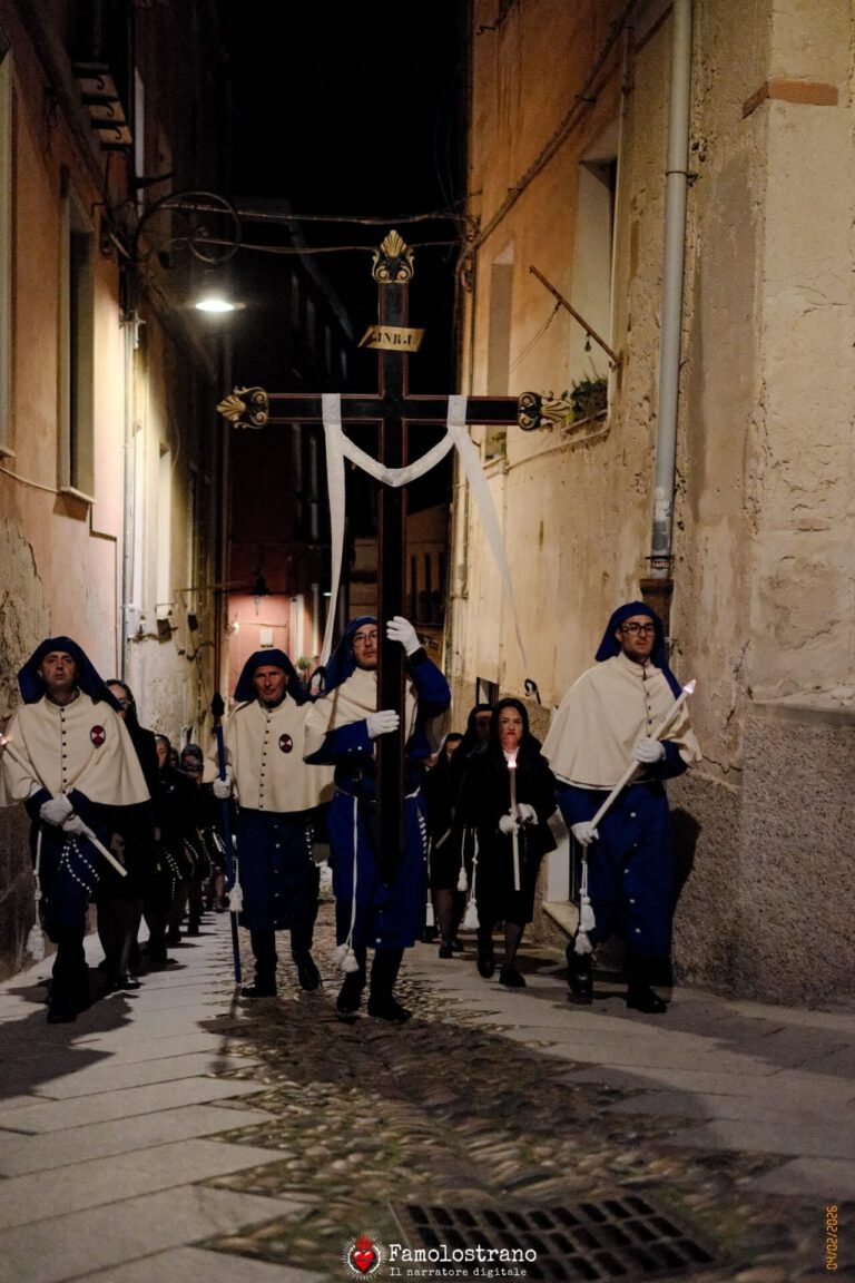 Giro delle sette Chiese. Processione con il Simulacro di Sant’Efisio DSCF4747