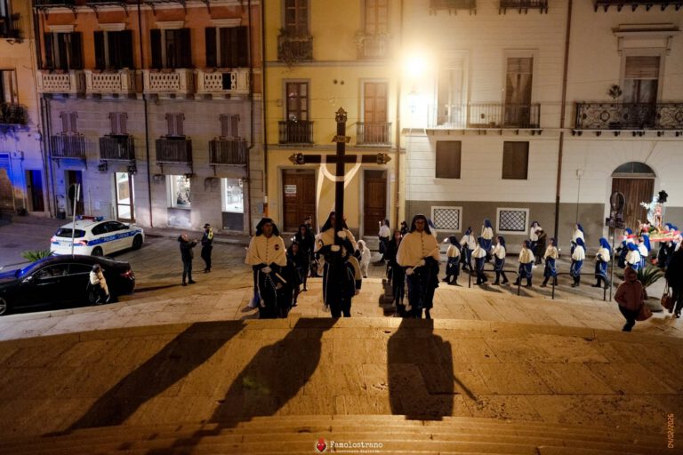 Giro delle sette Chiese. Processione con il Simulacro di Sant’Efisio DSCF4936
