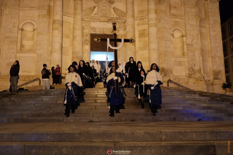 Giro delle sette Chiese. Processione con il Simulacro di Sant’Efisio DSCF4943