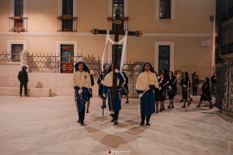 Giro delle sette Chiese. Processione con il Simulacro di Sant’Efisio DSCF4965