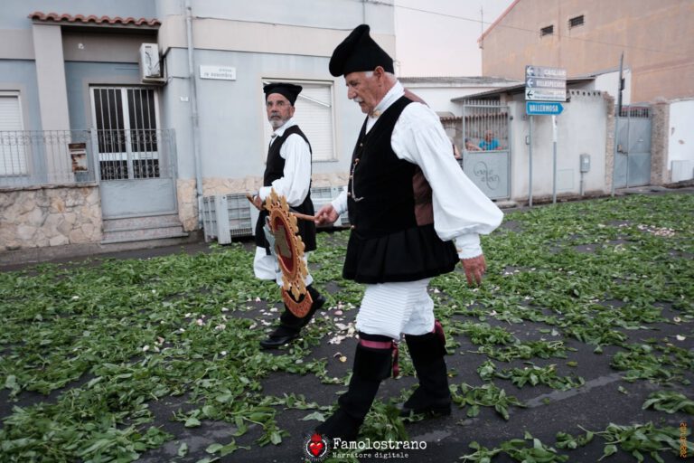 Processione di San Giorgio e Santa Assuina Decimoputzu 018
