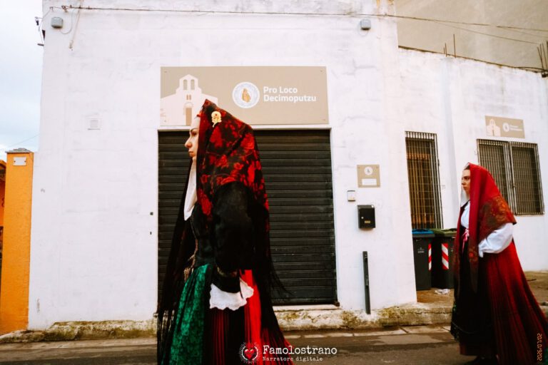 Processione di San Giorgio e Santa Assuina Decimoputzu 040
