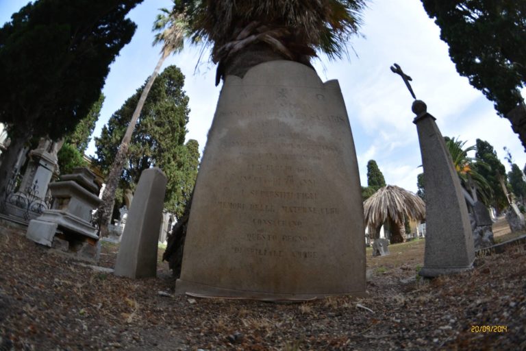 Cimitero monumentale di Bonaria - Cimitero monumentale cagliari 020