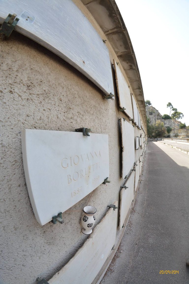 Cimitero monumentale di Bonaria - Cimitero monumentale cagliari 032