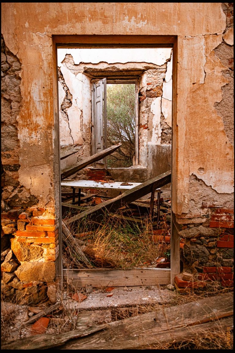 cimitero abbandonato Sardegna 40