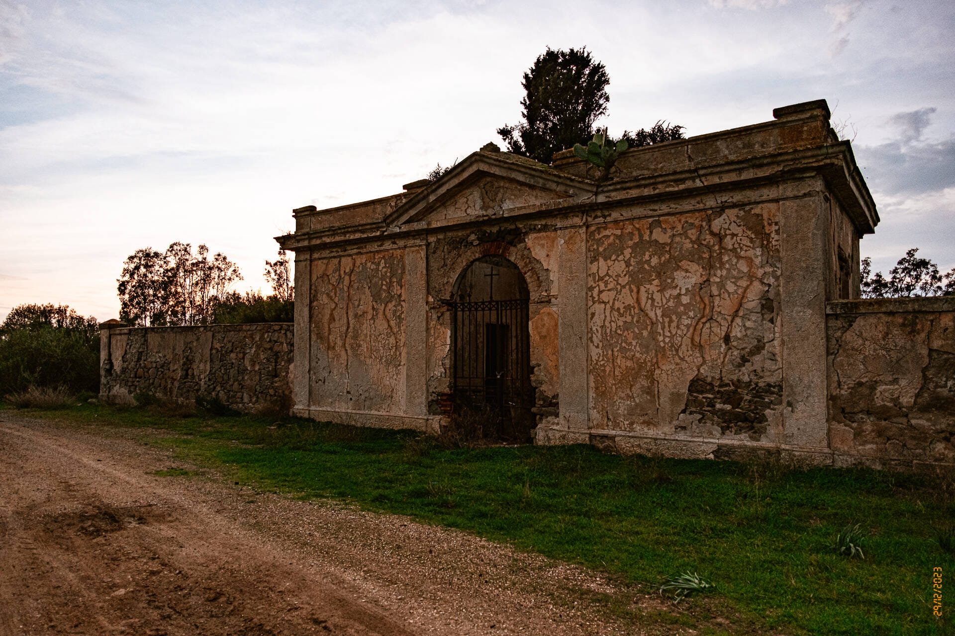 Cimitero abbandonato di Villarios